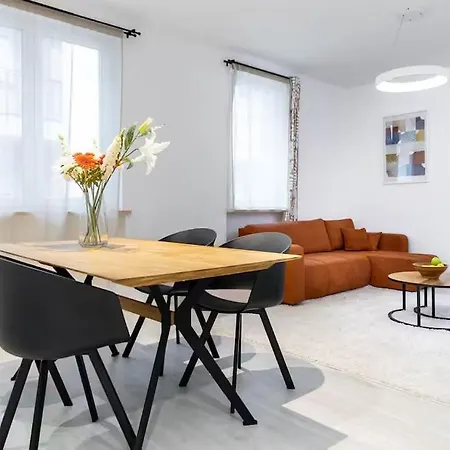 Acacia Tree 41 - Stylish & Spacious And Crunchy Apartamento Budapeste