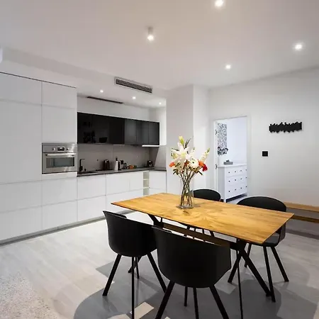 Acacia Tree 41 - Stylish & Spacious And Crunchy Apartamento