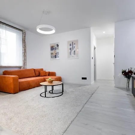 Acacia Tree 41 - Stylish & Spacious And Crunchy * Budapest